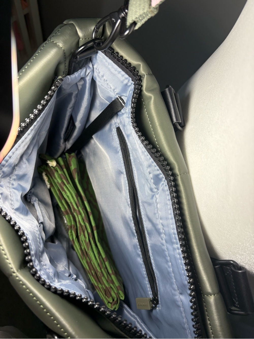 IHKWIP Checkmate Quilted tote - Picture 4 of 9